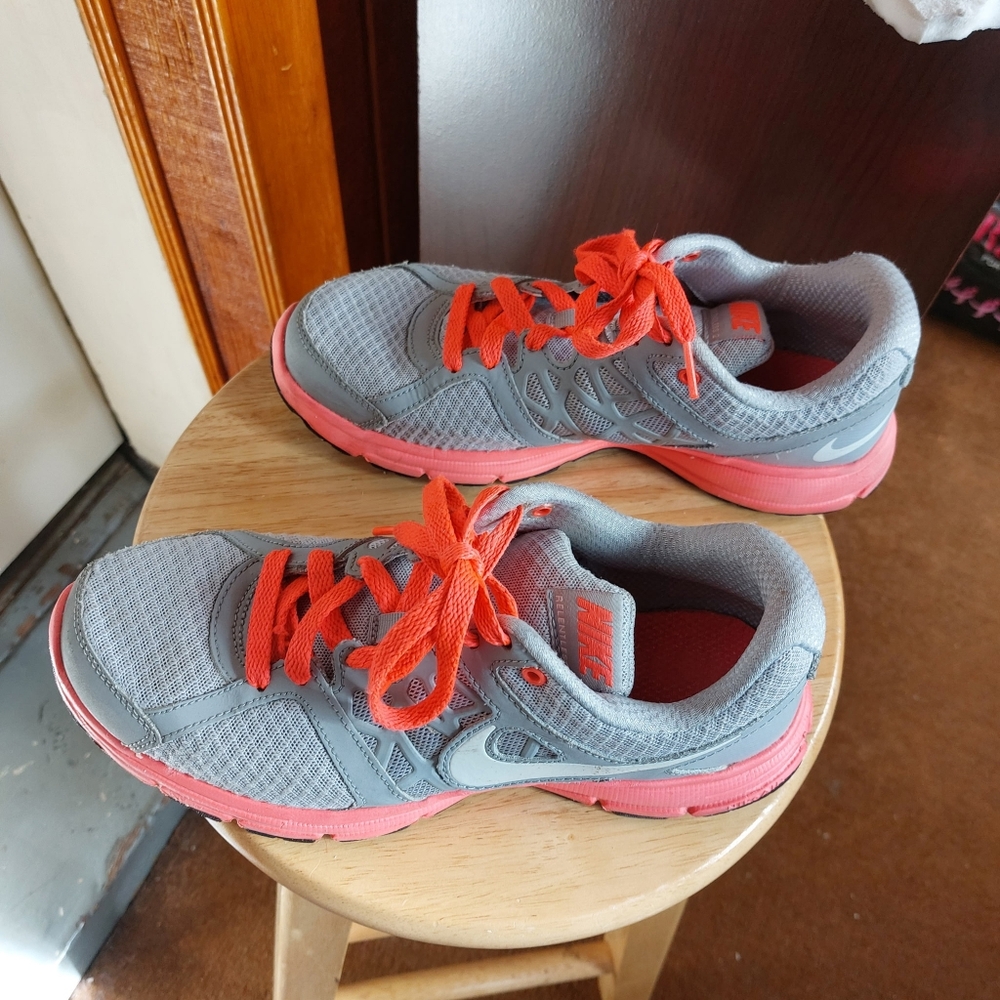 Nike Relentless - Picture 2 of 5